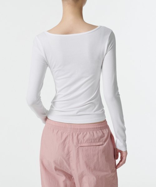MUSINSA STANDARD WOMAN（ムシンサスタンダードウーマン）の「ウィメンズテンセルスリムバレリーナ長袖Tシャツ[ホワイト]（Tシャツ/カットソー・レディース・その他・LARGE/MEDIUM/SMALL/X-SMALL）」の2枚目の写真
