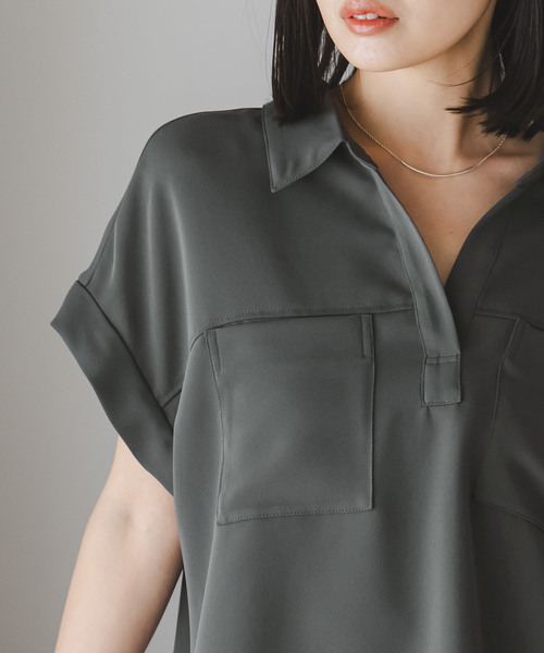 Noble(ノーブル)の「ワークディテールノースリブラウス(シャツ/ブラウス・レディース・ホワイト/チャコールグレー・FREE)」の9枚目の写真