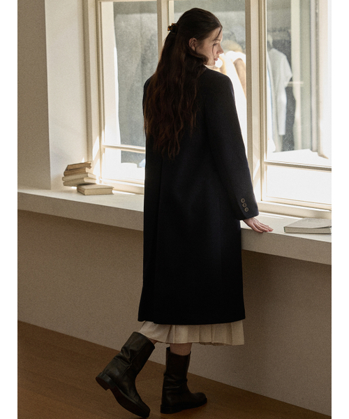 BEMUSE MANSION(ビミューズマンション)の「Single button long coat - Navy(チェスターコート・レディース・ネイビー・FREE)」の2枚目の写真