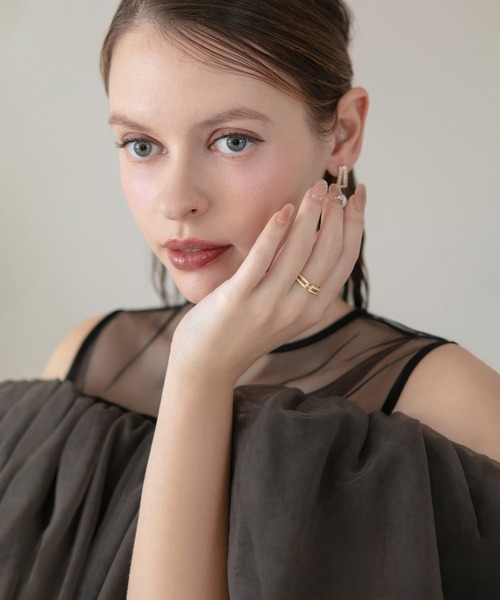 Leja(レジャ)の「【LEJA】ダブルラインエッジゴールドリング結婚式 パーティー 成人式 二次会 同窓会 お呼ばれ オケージョン 20代 30代(リング・レディース・ゴールド・FREE)」の5枚目の写真