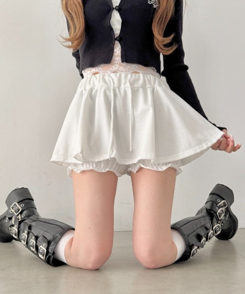 Loueme(ルエム)の「マイクロミニスカートレイヤーショートパンツ(その他パンツ・レディース・グレー/ホワイト/ブラック・FREE)」の4枚目の写真