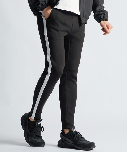 LANVIN en Bleu(ランバンオンブルー)の「ダンボールニット サイドライン スリムパンツ(スウェットパンツ・メンズ・グレー/ブラック・52/50/48/46)」の7枚目の写真