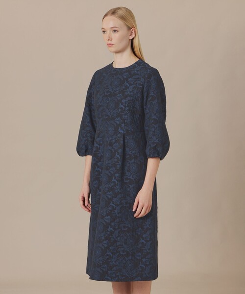 MACKINTOSH LONDON(マッキントッシュ ロンドン)の「【BIBURY FLOWER】バイブリージャカードワンピース(ワンピース・レディース・ネイビー・40/38)」の6枚目の写真