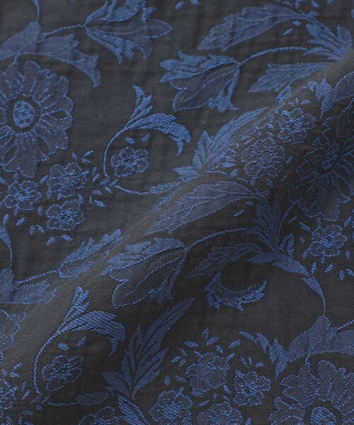 MACKINTOSH LONDON(マッキントッシュ ロンドン)の「【BIBURY FLOWER】バイブリージャカードワンピース(ワンピース・レディース・ネイビー・40/38)」の2枚目の写真