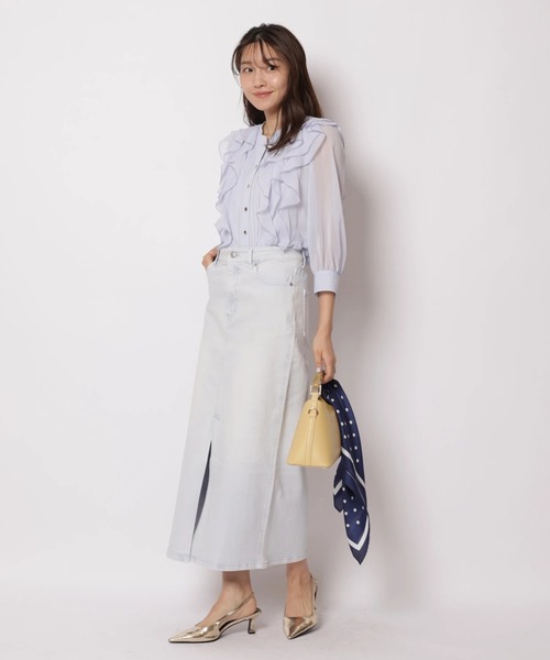 JUSGLITTY（ジャスグリッティー）の「デニムスリムタイトスカート（スカート・レディース・サックスブルー/ピンク・2/1/0）」の4枚目の写真