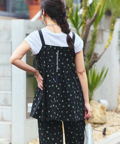 FREAK'S STORE（フリークスストア）の「THOUSAND MILE × FREAK'S STORE/サウザンドマイル 別注 UVカット カシュクールキャミ セットアップ/デニムライク/花柄（セットアップ・レディース・その他9/ネイビー・ﾌﾘ-）」の15枚目の写真