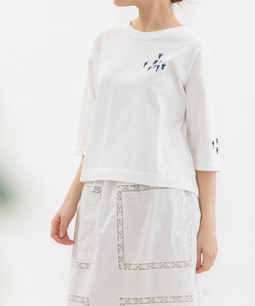 nop de nod(ノップドゥノッド)の「USコットンフラワー刺繍5分袖Tシャツ(Tシャツ/カットソー・レディース・オフホワイト/ライトピンク/ブラック・3)」の21枚目の写真