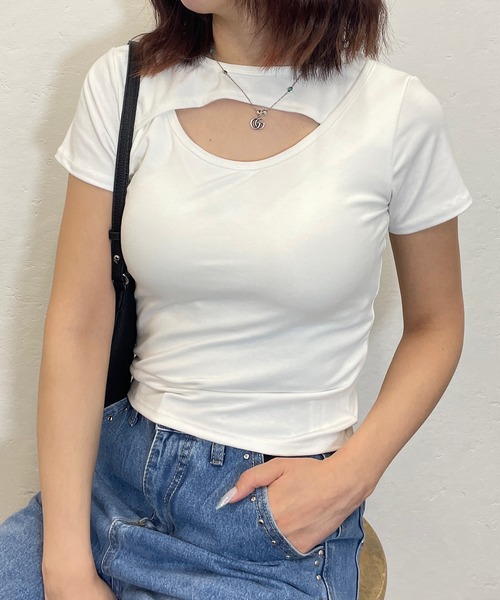 ROGER AND RAW（ロジャーアンドロウ）の「[カップ付き]カットオフクロップドTシャツ（Tシャツ/カットソー・レディース・ブラック/グレー/ホワイト/ブラウン・FREE）」の2枚目の写真