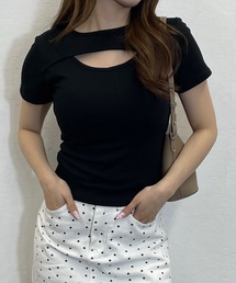 [カップ付き]カットオフクロップドTシャツ