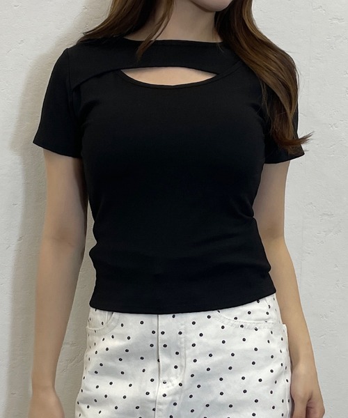 ROGER AND RAW（ロジャーアンドロウ）の「[カップ付き]カットオフクロップドTシャツ（Tシャツ/カットソー・レディース・ブラック/グレー/ホワイト/ブラウン・FREE）」の11枚目の写真