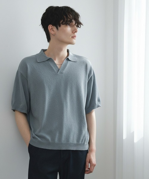CIYOT(シヨウト)の「【CIYOT】ブークレ ショート スキッパーニットポロシャツ<接触冷感・UVカット・ウォッシャブル>(ポロシャツ・メンズ・グレー/ブラック/グレイッシュベージュ/ネイビー/ブラウン・S/M/L)」の2枚目の写真