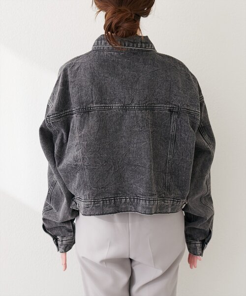 natural couture(ナチュラルクチュール)の「ショートデニムジャケット(デニムジャケット・レディース・ブラック/ブルー/サックスブルー・FREE)」の12枚目の写真