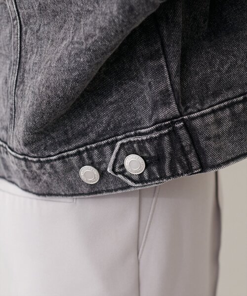 natural couture(ナチュラルクチュール)の「ショートデニムジャケット(デニムジャケット・レディース・ブラック/ブルー/サックスブルー・FREE)」の14枚目の写真