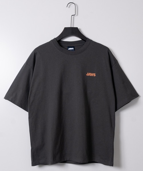 JOHN'S CLOSET（ジョンズクローゼット）の「【15】〔JAWS/ジョーズ〕ポスタープリント ユーズドライク半袖Tシャツ（Tシャツ/カットソー・メンズ・ブラック系1/ホワイト系2/ホワイト系1/ブラック系2・X-LARGE/LARGE/MEDIUM）」の7枚目の写真