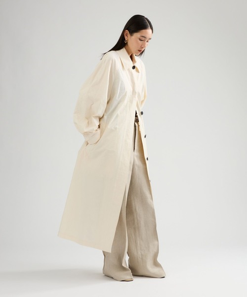 Chaos（カオス）の「Chaos(カオス)/◇3/4坪田あさみさんIGLIVE紹介アイテム◇　バルマカーンエアーコート（ステンカラーコート・レディース・ホワイト系・FREE）」の6枚目の写真