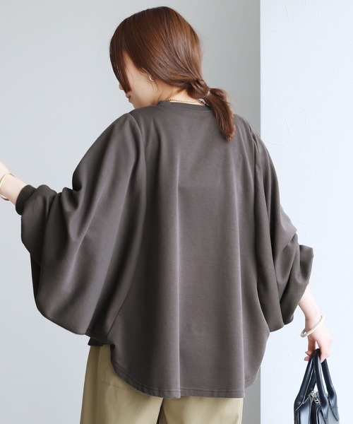 reca（レカ）の「袖ボリュームドルマンプルオーバー（Tシャツ/カットソー・レディース・グレイッシュベージュ/トップグレー/チャコール・FREE）」の6枚目の写真