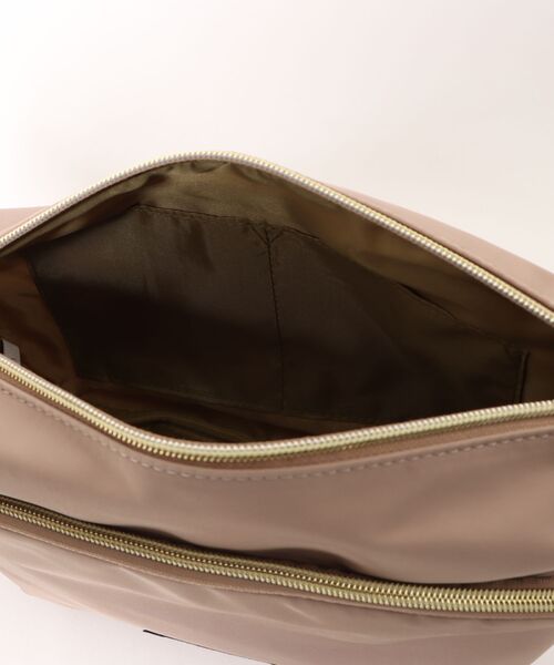 Arnold Palmer（アーノルドパーマー）の「ポリエステル ラウンド ショルダーバッグ（ショルダーバッグ・レディース・チャコールグレー/グレイッシュベージュ/ブラック・F）」の15枚目の写真