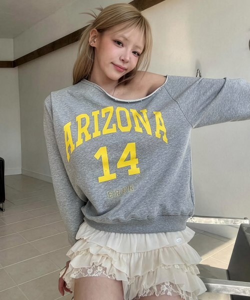 ERER(エルエル)の「Off-shoulder Arizona Sweatshirt Melange Gray(スウェット・レディース・ライトグレー・F)」の1枚目の写真