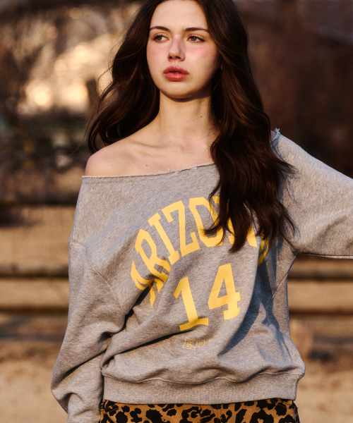 ERER(エルエル)の「Off-shoulder Arizona Sweatshirt Melange Gray(スウェット・レディース・ライトグレー・F)」の10枚目の写真