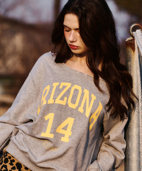 ERER(エルエル)の「Off-shoulder Arizona Sweatshirt Melange Gray(スウェット・レディース・ライトグレー・F)」の2枚目の写真