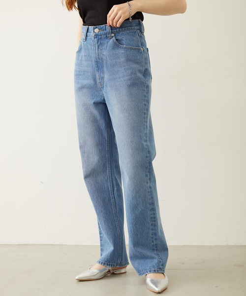 MILKFED.(ミルクフェド)の「STRAIGHT DENIM PANTS(デニムパンツ・レディース・インディゴブルー/ブラック/ライトブルー・S/M)」の5枚目の写真
