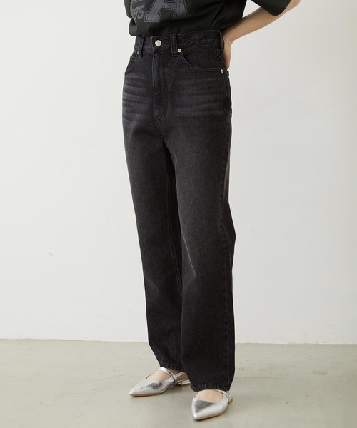 MILKFED.(ミルクフェド)の「STRAIGHT DENIM PANTS(デニムパンツ・レディース・インディゴブルー/ブラック/ライトブルー・S/M)」の7枚目の写真