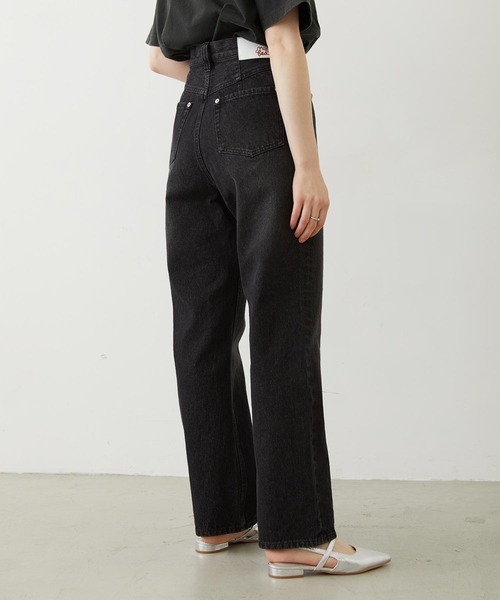 MILKFED.(ミルクフェド)の「STRAIGHT DENIM PANTS(デニムパンツ・レディース・インディゴブルー/ブラック/ライトブルー・S/M)」の10枚目の写真