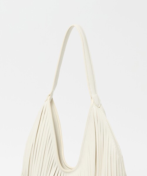 HELOYSE（エロイーズ）の「＜HELOYSE＞フリンジ ショルダーバッグ（ショルダーバッグ・レディース・ホワイト/ブラック・FREE）」の8枚目の写真