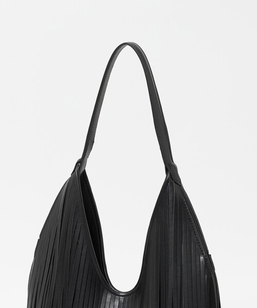 HELOYSE（エロイーズ）の「＜HELOYSE＞フリンジ ショルダーバッグ（ショルダーバッグ・レディース・ホワイト/ブラック・FREE）」の16枚目の写真