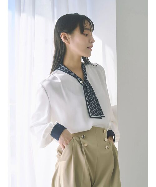 TONAL（トーナル）の「スカーフタイパールブラウス（シャツ/ブラウス・レディース・ピンク/ネイビー/オフホワイト・MEDIUM）」の4枚目の写真