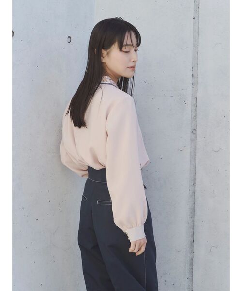 TONAL（トーナル）の「スカーフタイパールブラウス（シャツ/ブラウス・レディース・ピンク/ネイビー/オフホワイト・MEDIUM）」の9枚目の写真