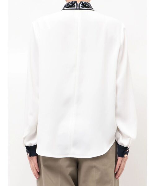 TONAL（トーナル）の「スカーフタイパールブラウス（シャツ/ブラウス・レディース・ピンク/ネイビー/オフホワイト・MEDIUM）」の12枚目の写真