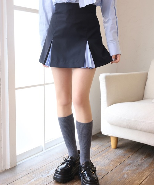one after another NICE CLAUP(ワンアフターアナザーナイスクラップ)の「【セットアップ可能】配色プリーツスカート(スカート・レディース・チャコールグレー/ブラック/ネイビー・SMALL/MEDIUM)」の19枚目の写真