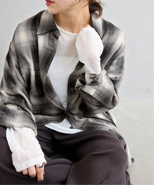 JOURNAL STANDARD(ジャーナルスタンダード)の「《追加2》クルーネックシアーロングTシャツ(Tシャツ/カットソー・レディース・バーガンディー/キャメル/ホワイト/ストーン・FREE)」の13枚目の写真