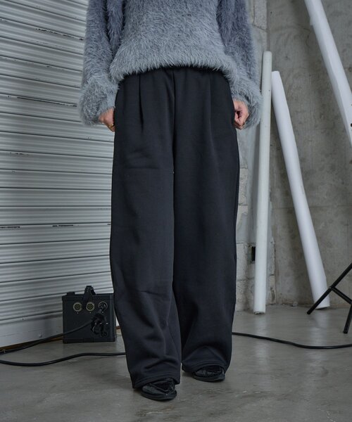 goocy(グーシー)の「裏起毛タックパンツ(その他パンツ・レディース・グレー/ブラック・FREE)」の1枚目の写真