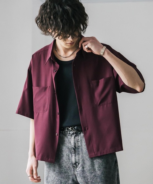 Rocky Monroe(ロッキーモンロー)の「接触冷感 オーバーサイズとろみショート丈半袖シャツ/短丈ハーフスリーブシャツ(シャツ/ブラウス・メンズ・ブルー/ブラック/ホワイト/バーガンディー/グレイッシュベージュ/チャコール・M/L/XL)」の6枚目の写真