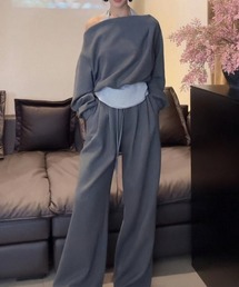 Songe（ソンジュ）の「2点セットアップレイヤード風オフショルダートップス＆ロングパンツ（ルームウェア/パジャマ）」