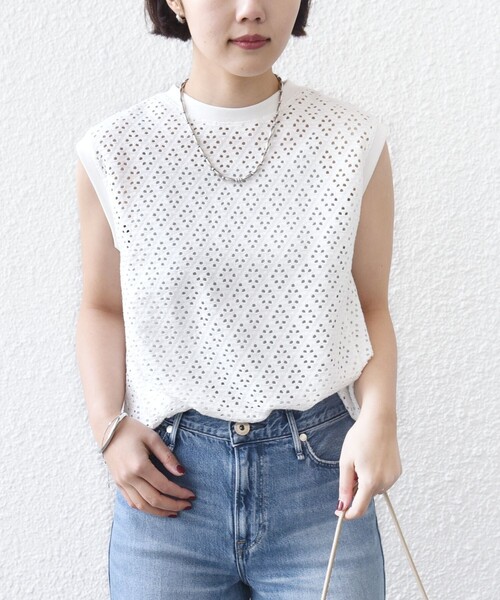 SHIPS(シップス)の「〈手洗い可能〉アイレット ノースリーブ フレア プルオーバー(Tシャツ/カットソー・レディース・ライトグリーン/ホワイト/ブラック・ONE SIZE)」の16枚目の写真