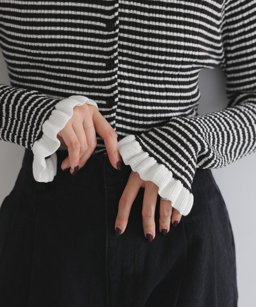 SLOBE IENA（スローブイエナ）の「《追加3》tyn.TGOR/トゴール フリルカーディガン J0102（カーディガン/ボレロ・レディース・ブラック/ライトグレー・FREE）」の17枚目の写真