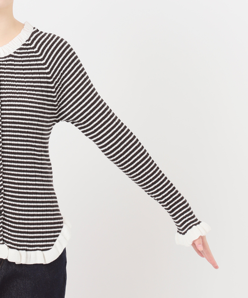 SLOBE IENA（スローブイエナ）の「《追加3》tyn.TGOR/トゴール フリルカーディガン J0102（カーディガン/ボレロ・レディース・ブラック/ライトグレー・FREE）」の9枚目の写真