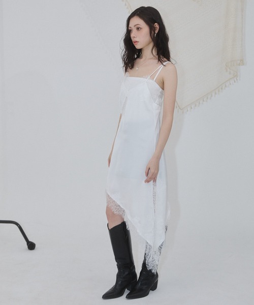 ENVYM（アンビー）の「サテンレースアシメワンピース（ワンピース・レディース・ブラック/ブラウン/ホワイト・FREE）」の10枚目の写真