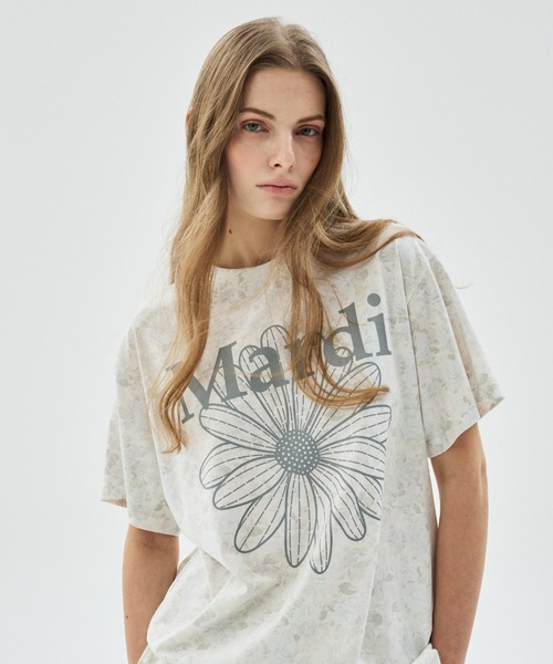 Mardi Mercredi(マルディメクルディ)の「TSHIRT FLEUR FLOWERMARDI / Tシャツ フルール フラワーマルディ(Tシャツ/カットソー・レディース・ピンクベージュ/ベージュ/パープル/ブルーグレー・FREE)」の5枚目の写真