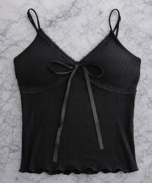 TITTY&CO.（ティティーアンドコー）の「カップ付きリボンキャミ（キャミソール・レディース・ブラック/ピンク/ホワイト・FREE）」の2枚目の写真
