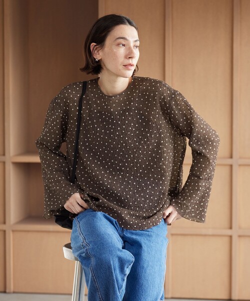 BEAUTY&YOUTH UNITED ARROWS（ビューティーアンドユースユナイテッドアローズ）の「ポリエステル ドット シアー ブラウス ウォッシャブル（シャツ/ブラウス・レディース・ダークブラウン/ブラック/オフホワイト・FREE）」の3枚目の写真