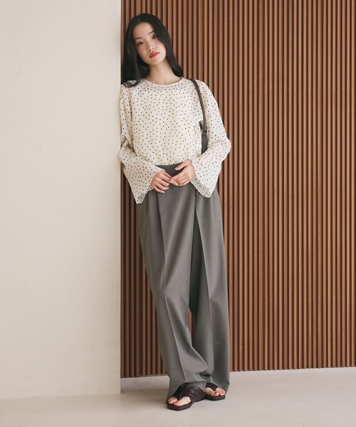 BEAUTY&YOUTH UNITED ARROWS（ビューティーアンドユースユナイテッドアローズ）の「ポリエステル ドット シアー ブラウス ウォッシャブル（シャツ/ブラウス・レディース・ダークブラウン/ブラック/オフホワイト・FREE）」の4枚目の写真