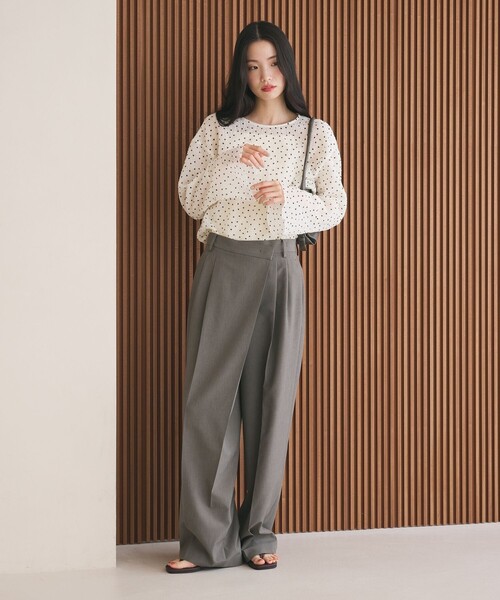 BEAUTY&YOUTH UNITED ARROWS（ビューティーアンドユースユナイテッドアローズ）の「ポリエステル ドット シアー ブラウス ウォッシャブル（シャツ/ブラウス・レディース・ダークブラウン/ブラック/オフホワイト・FREE）」の5枚目の写真