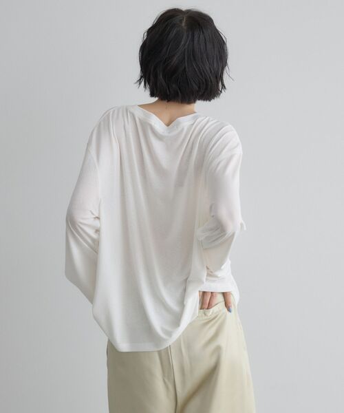 kivi(キヴィ)の「シアーオーバーT(Tシャツ/カットソー・レディース・ライトグリーン/ブラック/オフホワイト・FREE)」の12枚目の写真