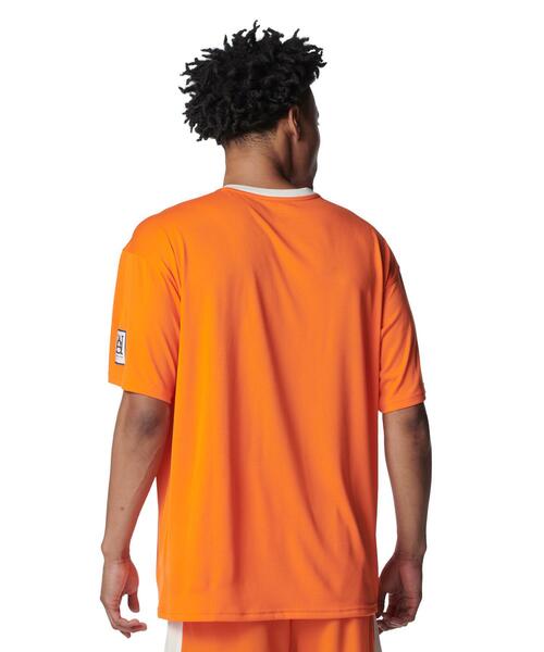 UNDER ARMOUR(アンダーアーマー)の「UAテック ストリートクエスト ショートスリーブ Tシャツ(バスケットボール/メンズ)(Tシャツ/カットソー・メンズ・オレンジ系その他・L/M/XL/2XL/S/3XL)」の2枚目の写真