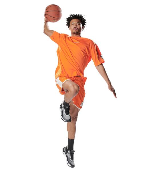 UNDER ARMOUR(アンダーアーマー)の「UAテック ストリートクエスト ショートスリーブ Tシャツ(バスケットボール/メンズ)(Tシャツ/カットソー・メンズ・オレンジ系その他・L/M/XL/2XL/S/3XL)」の6枚目の写真