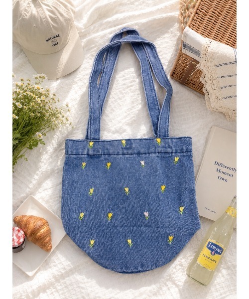 ammy.(エイミードット)の「【 ammy. / エイミードット 】 ミニ フラワー 刺繍 デニム トートバッグ(トートバッグ・レディース・ブラック/ライトブルー/ブルー/ブルー系その他/ブルー系その他2・FREE)」の4枚目の写真